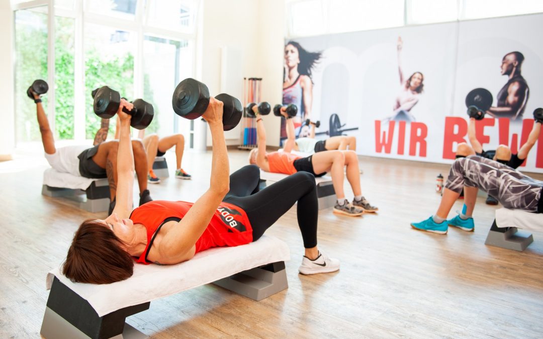 Get Fit With Friends! 7 Incredible Benefits of Group Workouts